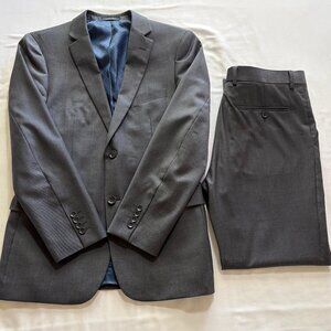 Mantoni Finest Tailoring Super Fine 100% Wool Charcoal Suit — 40R / 34" Waist